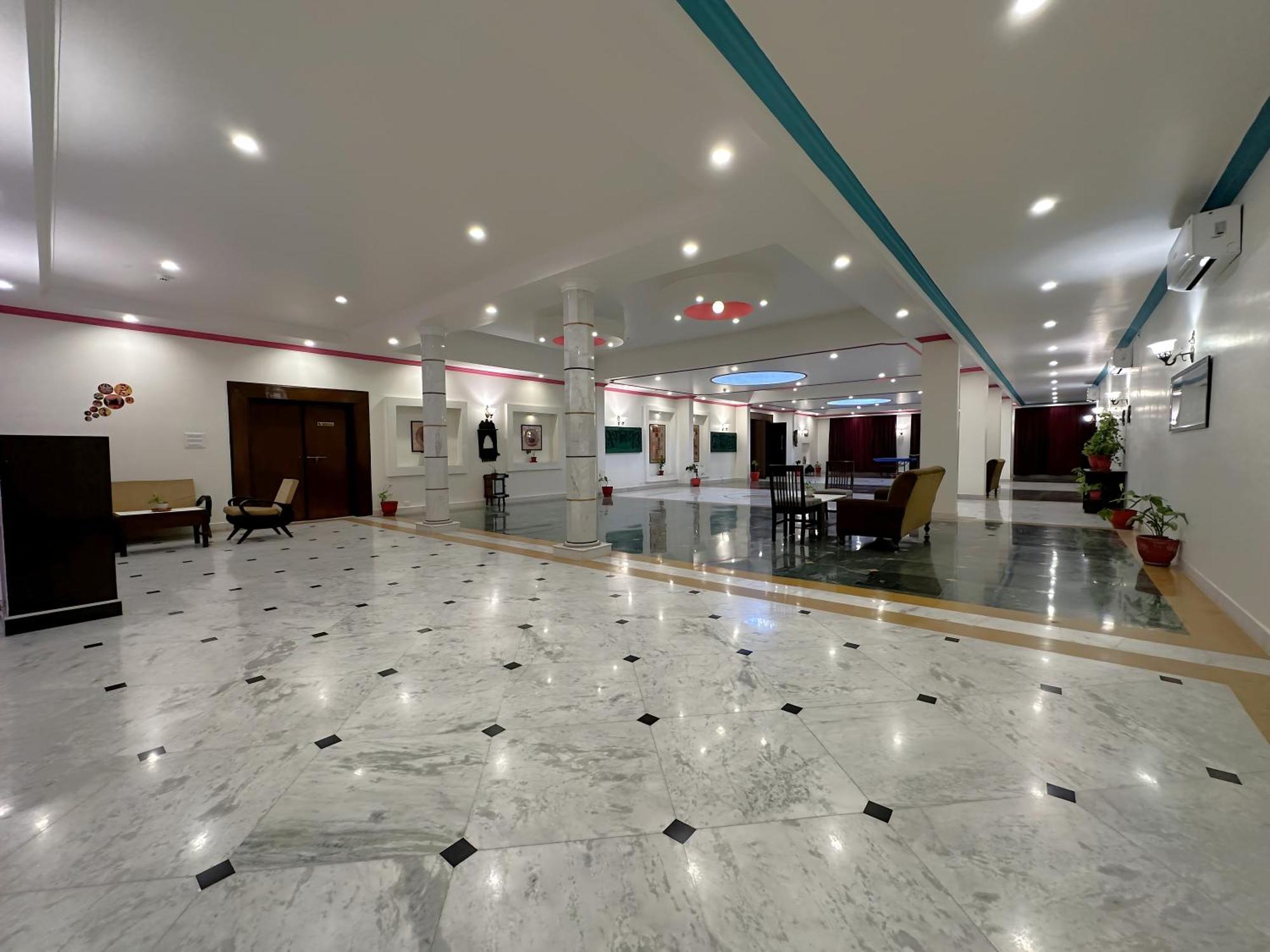 A S Hotels Khajurāho Exterior photo